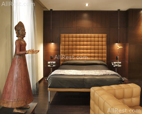Urban Hotel 44